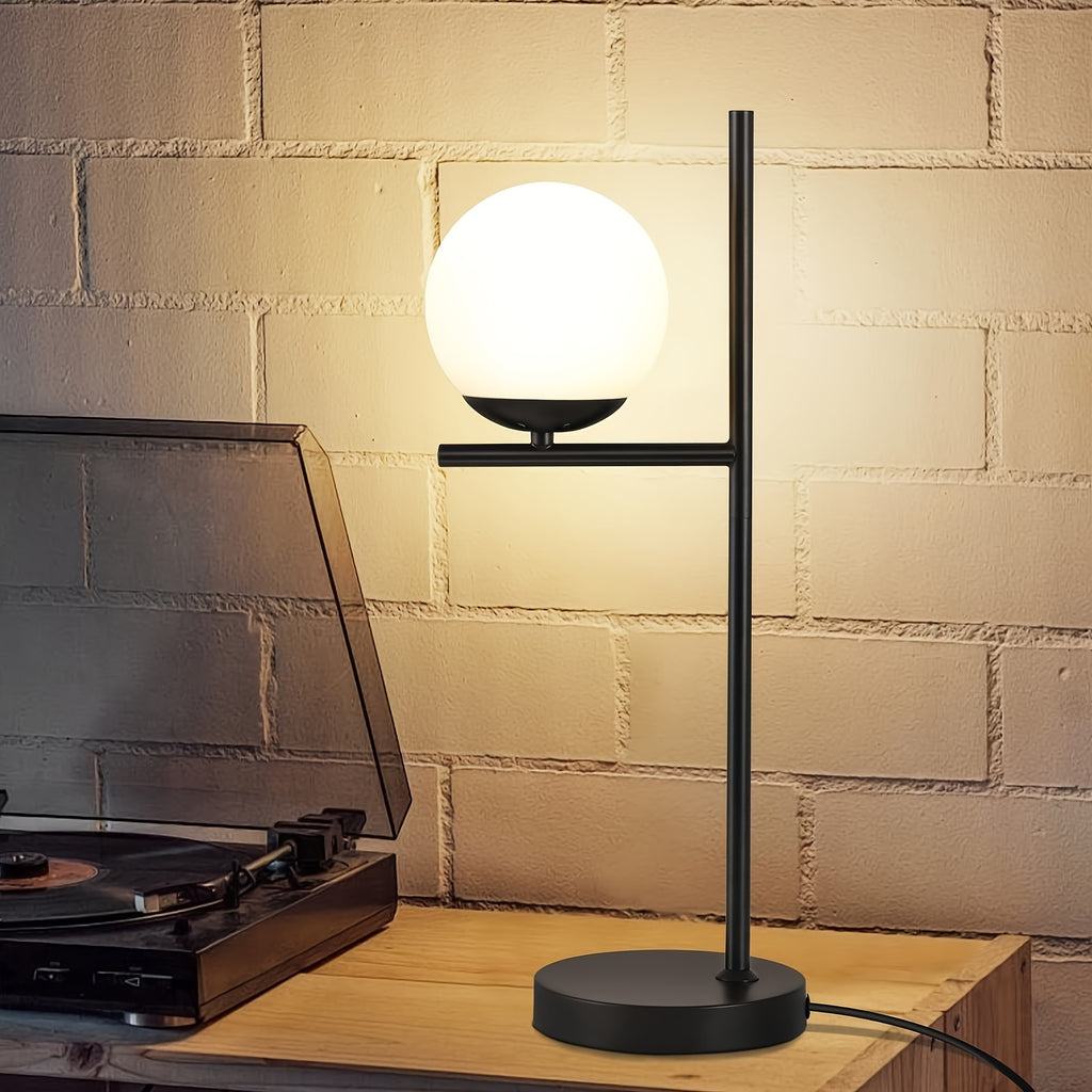 Lampe de chevet globe en verre opalin sur tige noire ou dorée, E27