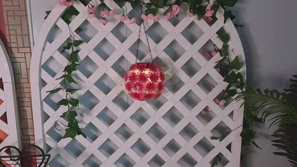 Suspension solaire extérieure boule de fleurs roses et rouges