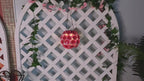 Suspension solaire extérieure boule de fleurs roses et rouges