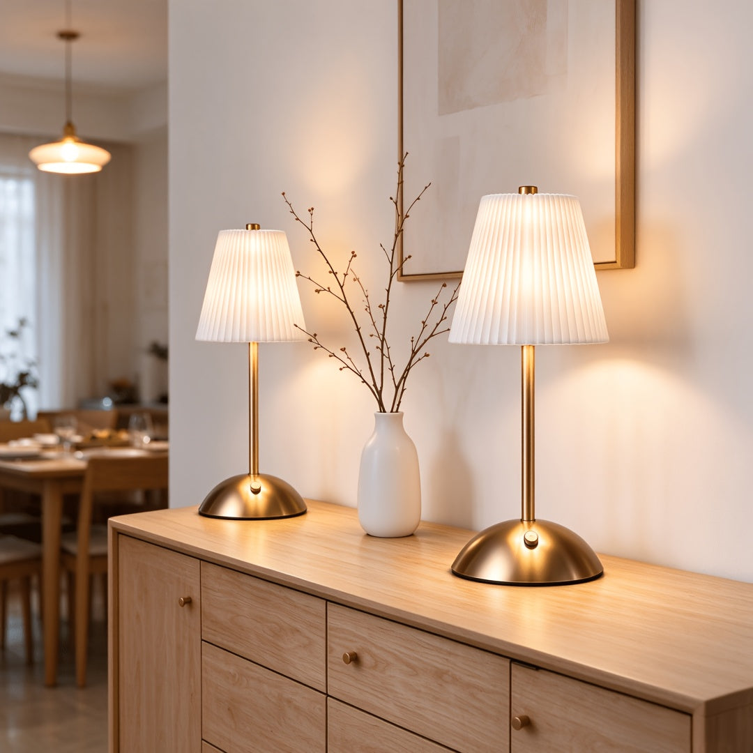 Paire de lampes sans fil plissées, socle doré en dôme, 30 cm