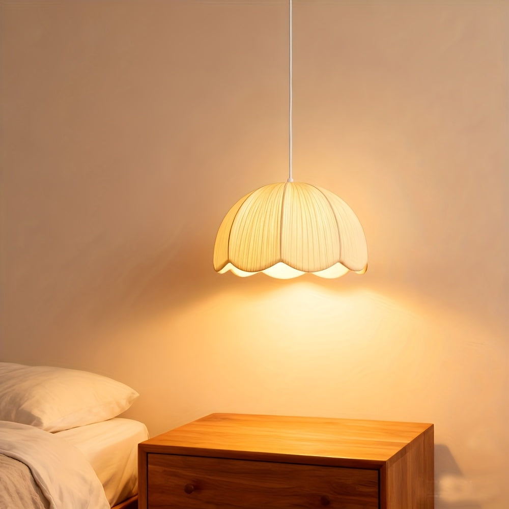 Abat-jour dôme en tissu plissé crème à bord festonné, Ø 39 cm