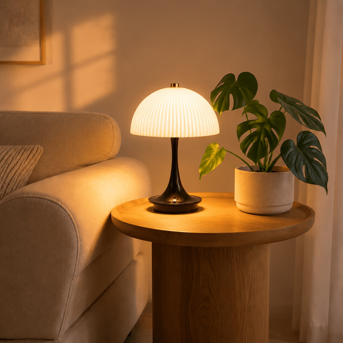 Lampe champignon sans fil à dôme nervuré, pied noir, blanc ou orange