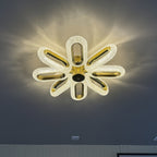 Plafonnier LED doré à 8 pétales en acrylique ciselé, Ø 60 cm
