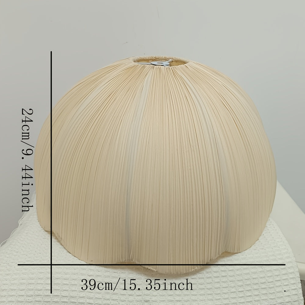 Abat-jour dôme en tissu plissé crème à bord festonné, Ø 39 cm