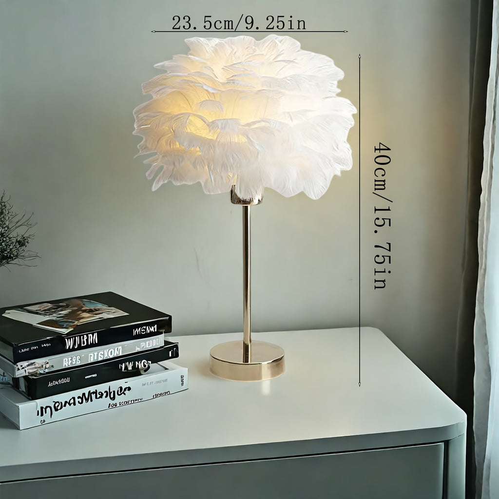 Lampe de chevet en plumes de 40 cm, abat-jour Ø 23,5 cm et pied doré