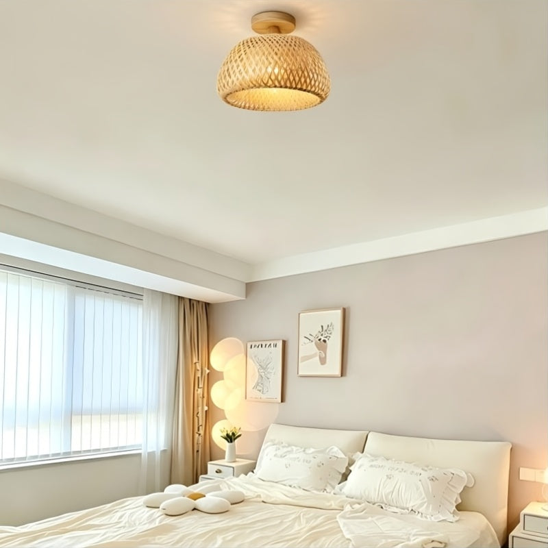 Une installation au plafond simple et rassurante