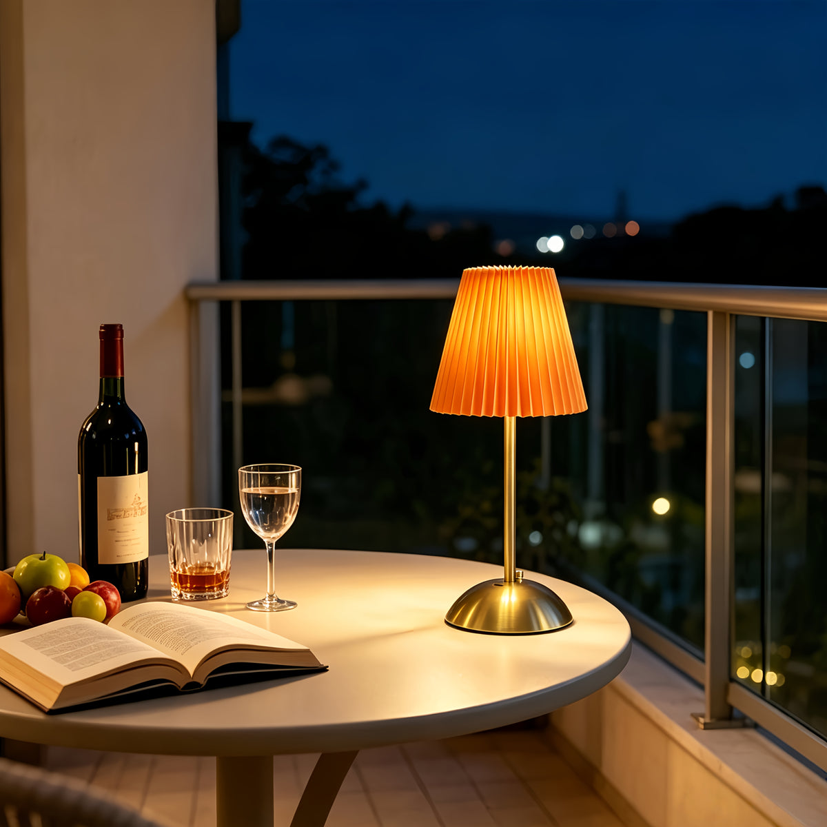 Lampe de table LED sans fil à abat-jour plissé et pied doré, 30 cm