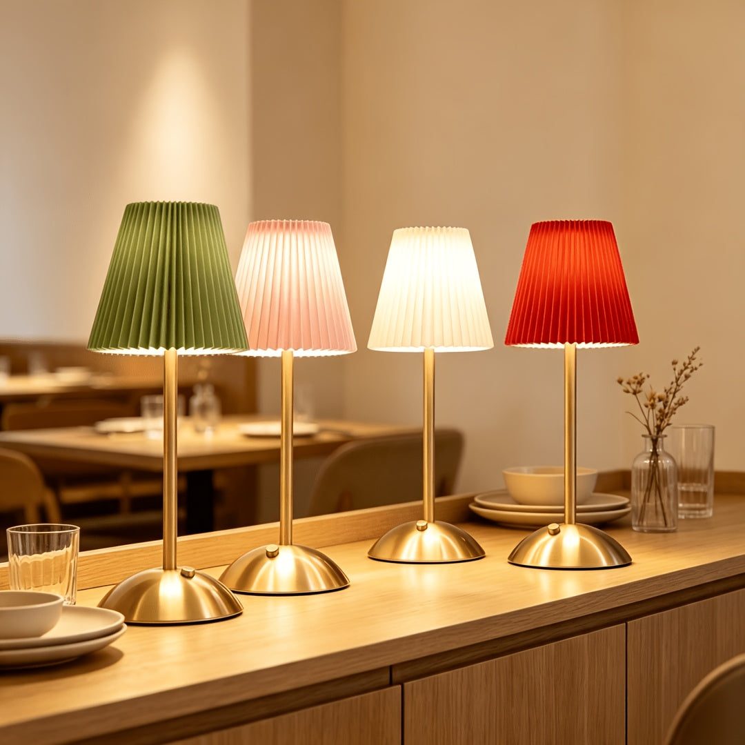 Paire de lampes sans fil plissées, socle doré en dôme, 30 cm