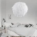 Lustre boule en plumes Ø 35 cm, blanc, rose ou lilas, douille E27