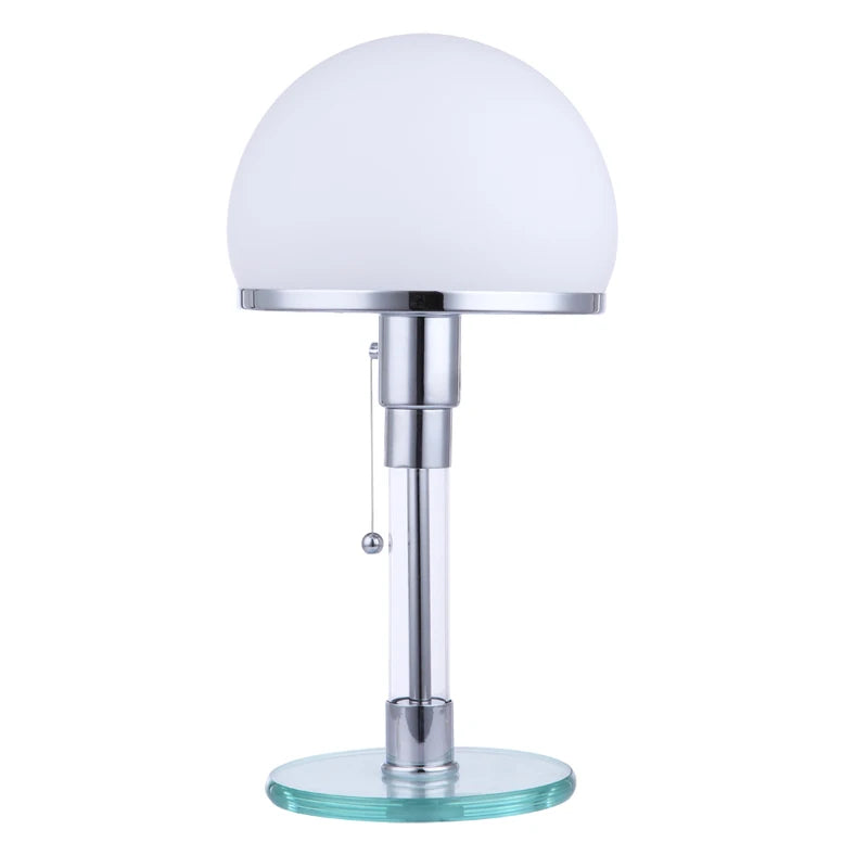 Lampe Bauhaus en verre opalin et chrome, tirette, Ø 18 x H 36 cm