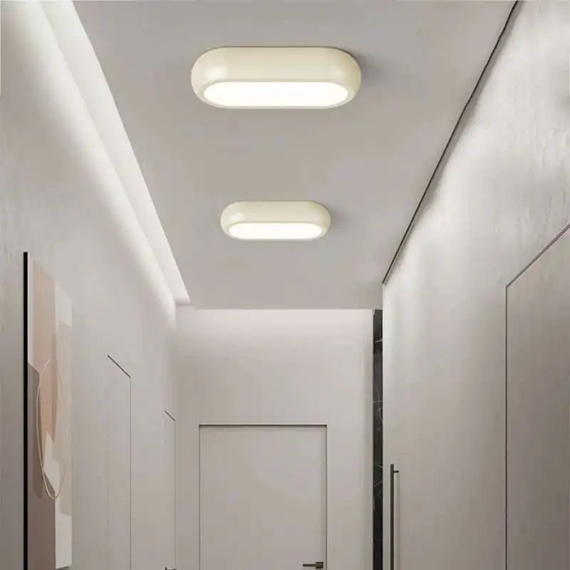 Plafonnier LED linéaire effet noyer, noir ou blanc, 30 à 120 cm