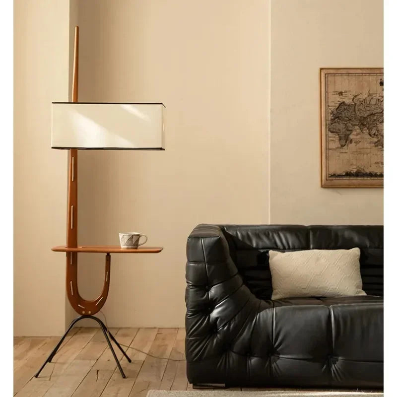 Lampadaire en bois courbé en U avec tablette, abat-jour en tissu