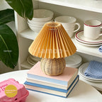 Lampe de chevet vichy ou fleurie, pied boule en rotin tressé, 28 cm