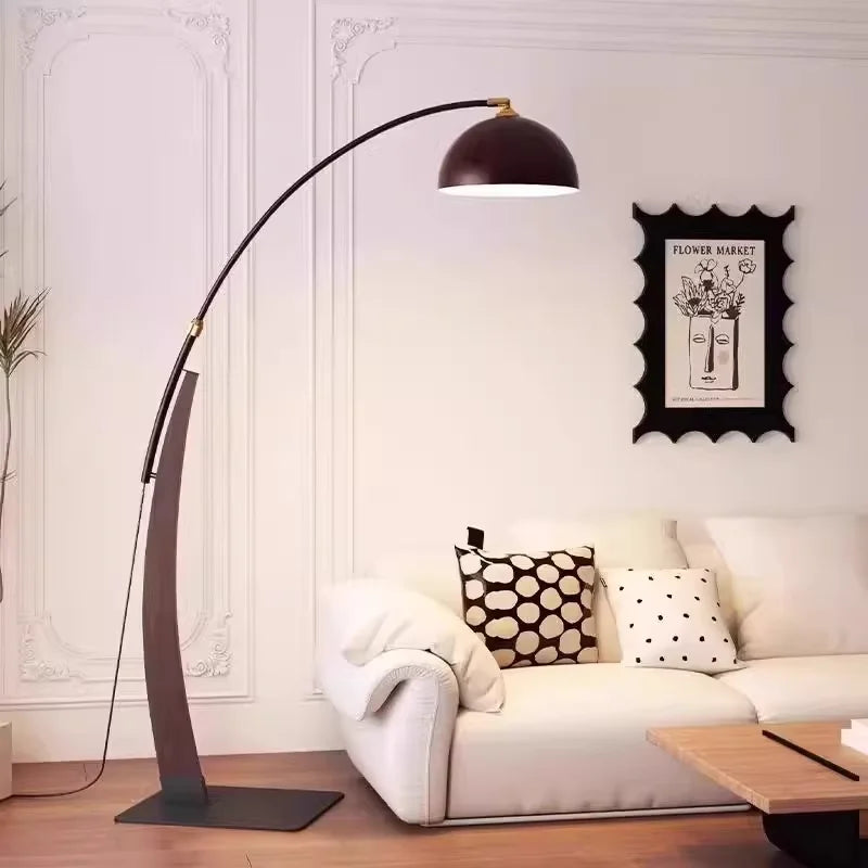 Bois courbé, socle en croissant et douille E27