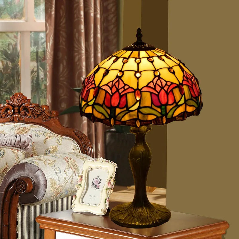 Grand dôme de 30 cm en vitrail floral serti