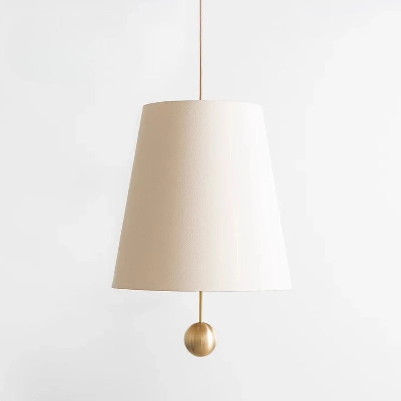 Suspension en toile conique à tige et boule dorées, Ø 30 x H 45 cm