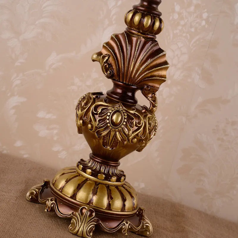 Lampe de chevet baroque en résine à coquille, abat-jour jacquard doré
