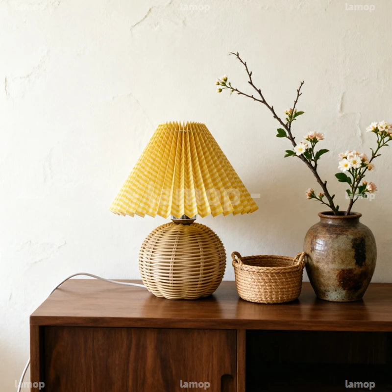 Lampe de chevet plissée sur boule en rotin, huit abat-jour au choix