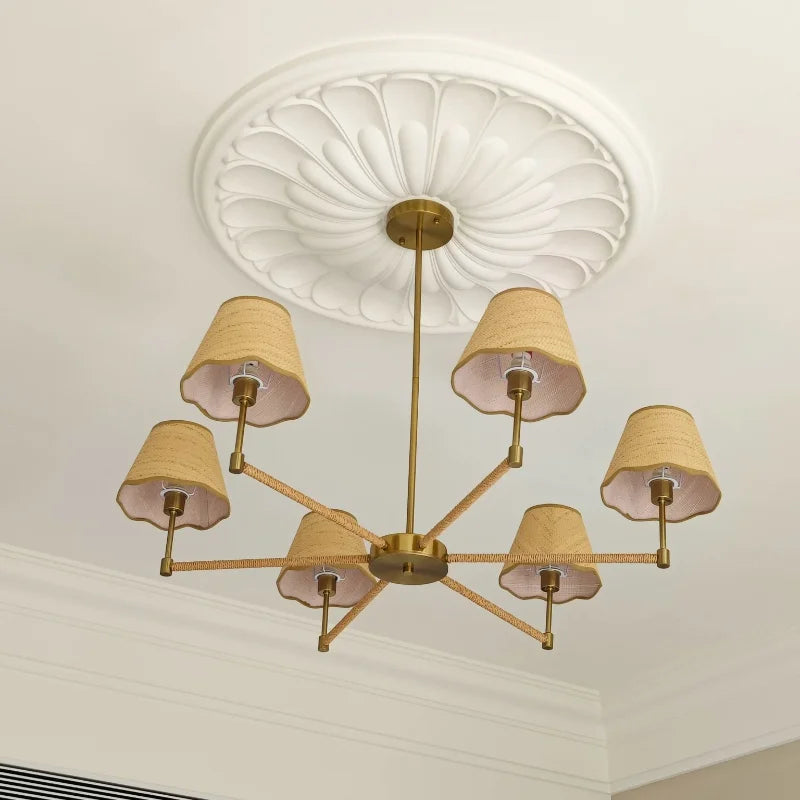 Une fixation pour plafond plat, incliné ou voûté