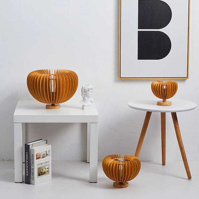 Lampe de chevet en lamelles de bois, globe ajouré USB ou rechargeable