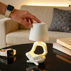 Lampe sans fil figurine qui lit un livre, chapeau tactile, 19 cm