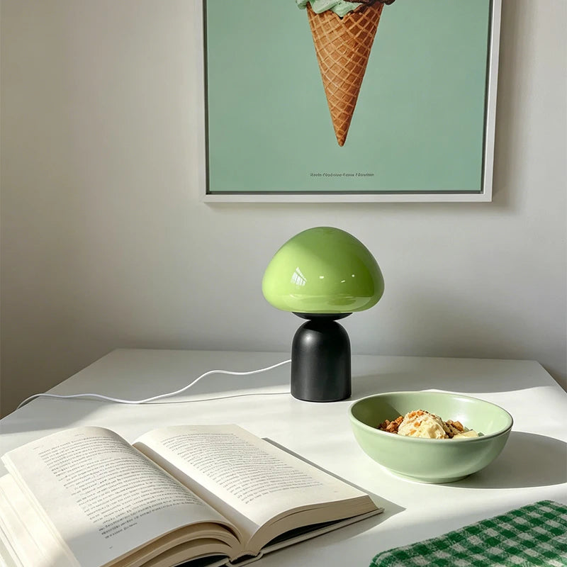 Un point coloré sur meuble TV ou table basse