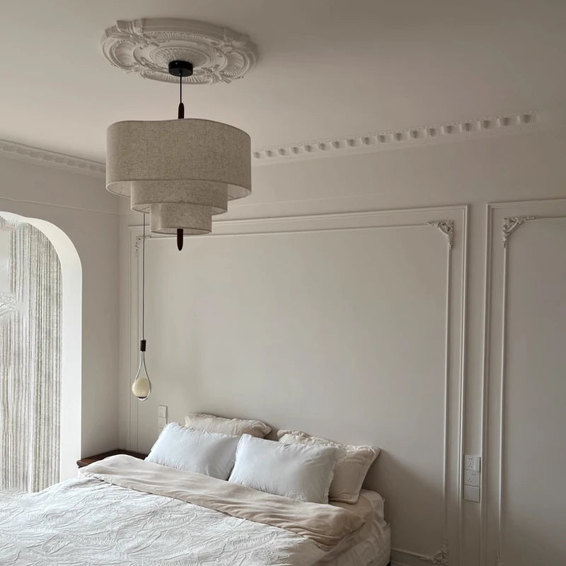 Lustre à trois étages de tissu tramé effet lin