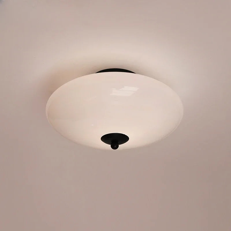Plafonnier Bauhaus en verre opalin, embase dorée, argentée ou noire
