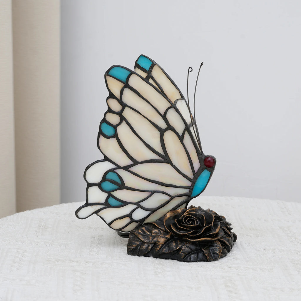 Lampe papillon style Tiffany en vitrail crème et bleu, socle à roses