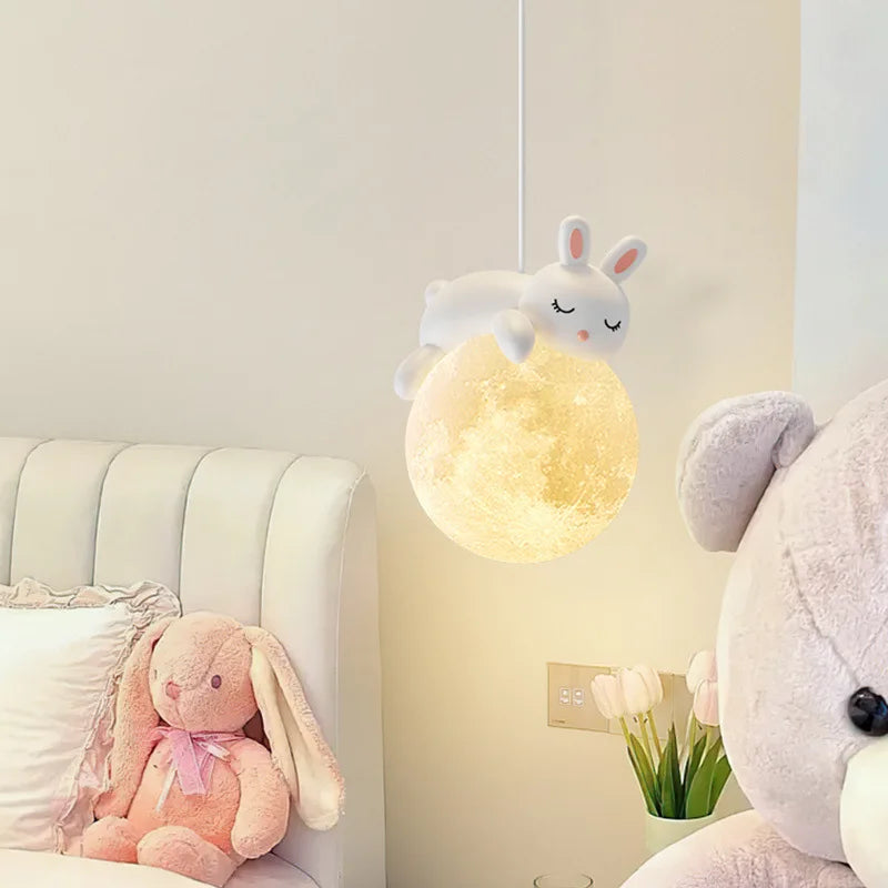 Suspension chambre d'enfant lune et lapin ou ours endormi, G9 LED