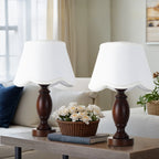 Lampe de chevet pied en bois tourné, abat-jour blanc festonné, E27