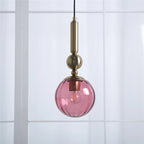 Suspension globe en verre teinté sur colonne dorée à perle, Ø 15 cm
