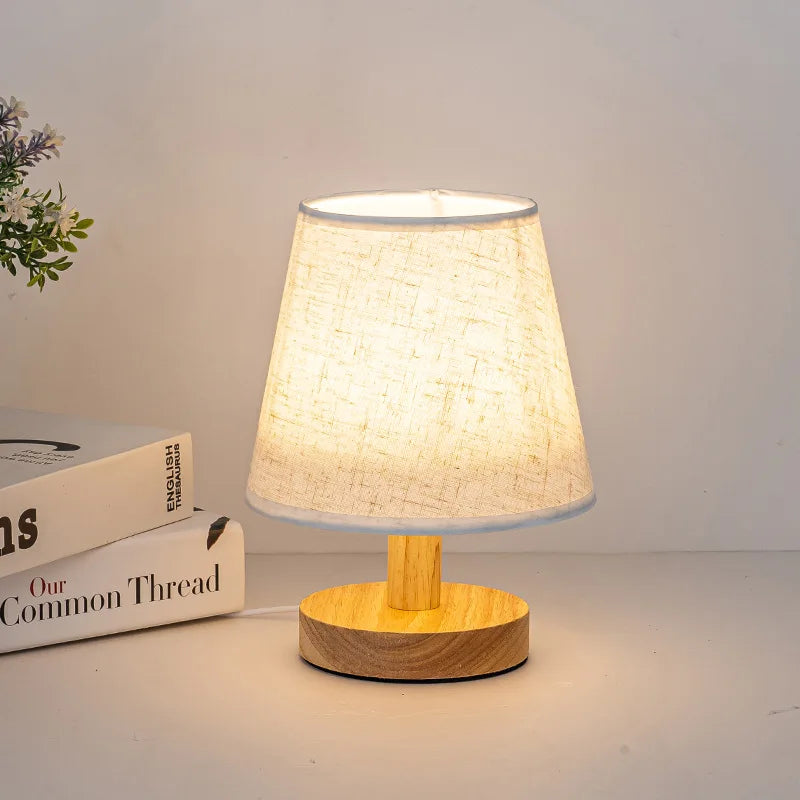 Une veilleuse en toile pour chambre et étagère