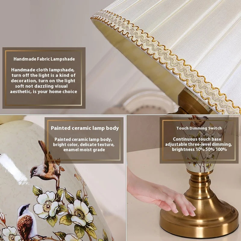 Lampe à poser en céramique peinte oiseaux et fleurs, socle doré