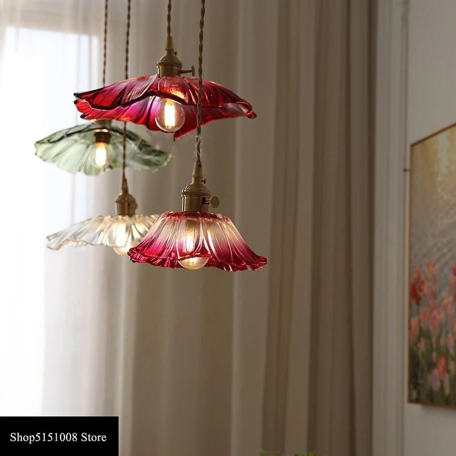 Suspension fleur en verre coloré Ø 19 ou 28 cm, douille à molette