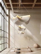 Lustre vagues en plexiglas blanc perforé, LED, 78 ou 118 cm