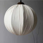 Suspension boule en tissu froissé, Ø 35 ou 40 cm, ampoule LED fournie