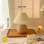 Lampe de chevet vichy ou fleurie, pied boule en rotin tressé, 28 cm