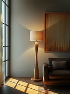 Lampadaire en bois massif sculpté, abat-jour tambour en tissu, 160 cm