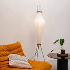 Lampadaire en papier de riz sur trépied, silhouette élancée 162 cm