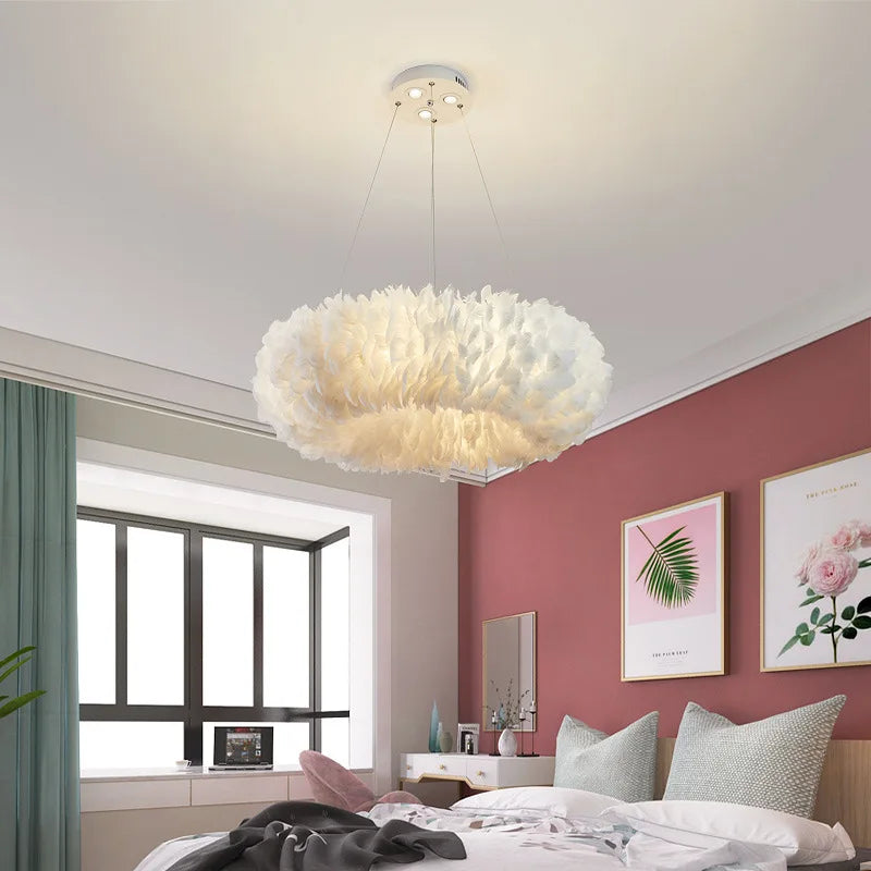 Lustre couronne de plumes Ø 50 à 80 cm, ampoules LED fournies