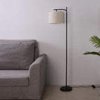 Lampadaire liseuse à col courbé et pédale, abat-jour rotin ou tissu