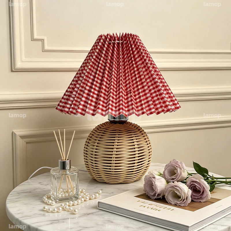 Lampe de chevet plissée sur boule en rotin, huit abat-jour au choix