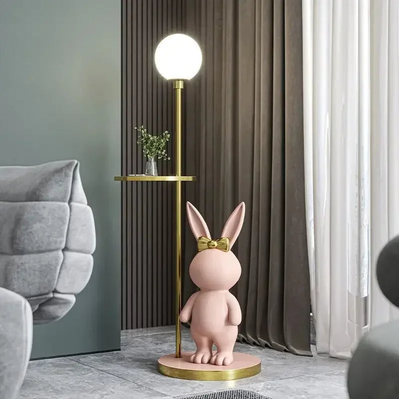 Lampadaire lapin au nœud doré, globe en verre et tige dorée, LED