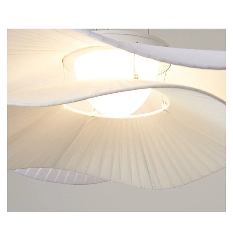 Suspension feuille de lotus en tissu plissé blanc, LED 12 W