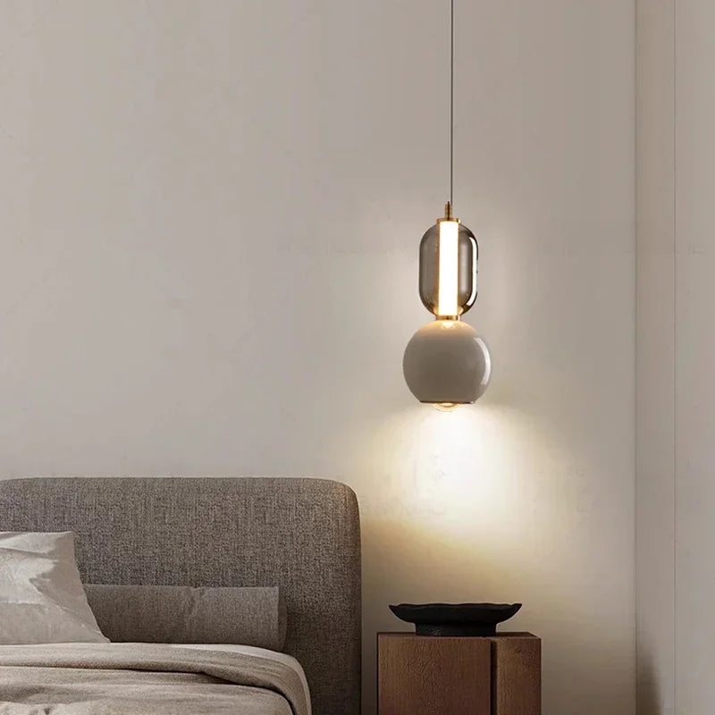 Un luminaire sculptural pour le chevet et la console