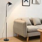 Lampadaire liseuse nordique à cône et touches de bois, 120 cm