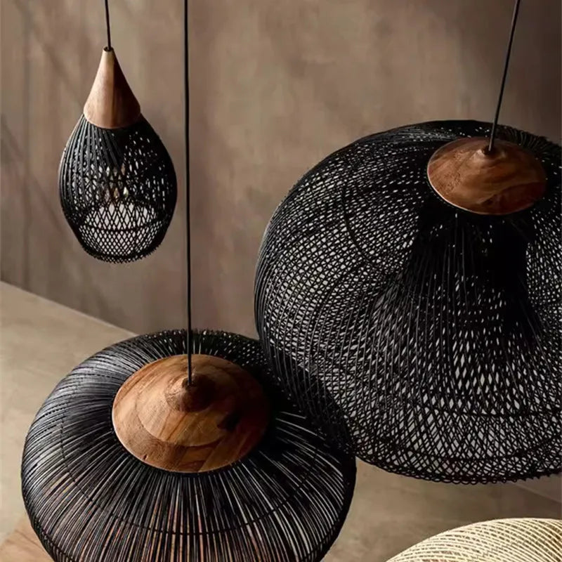 Suspension en rotin tressé : cylindre, goutte, bulbe ou coupole plate