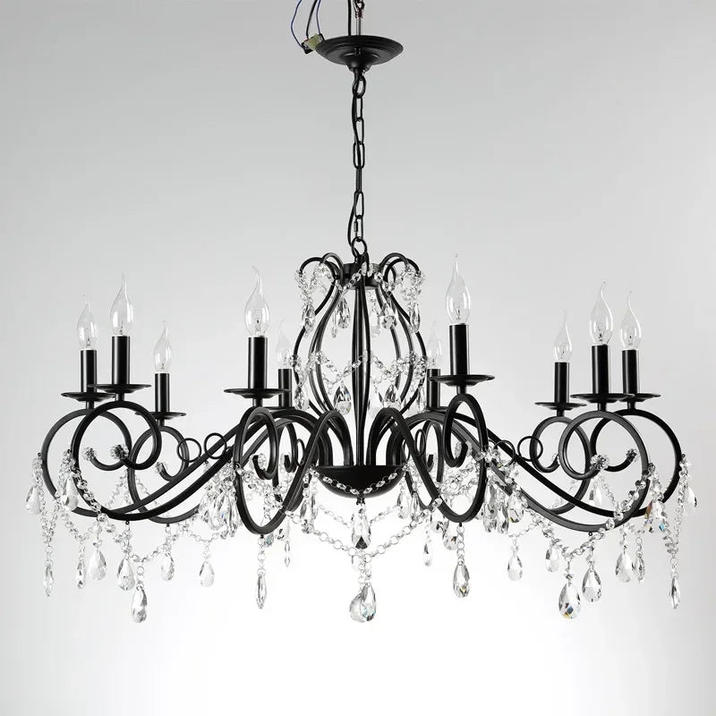 Lustre noir en fer à 8 bras en volutes et pampilles facettées