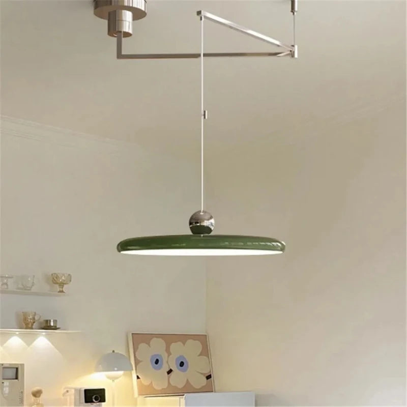 Suspension déportée à bras pivotant et disque LED laqué coloré